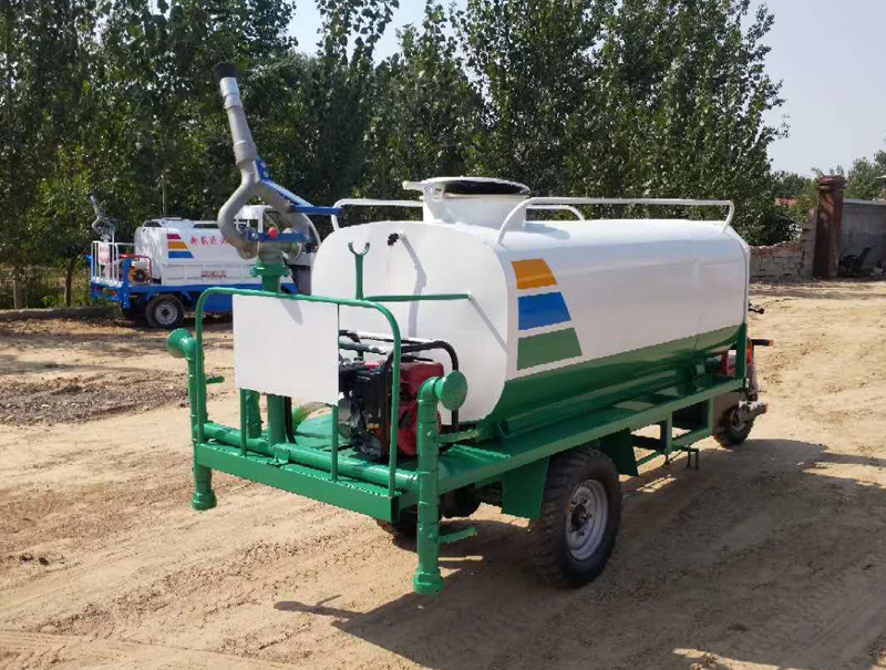 新能源三輪灑水車