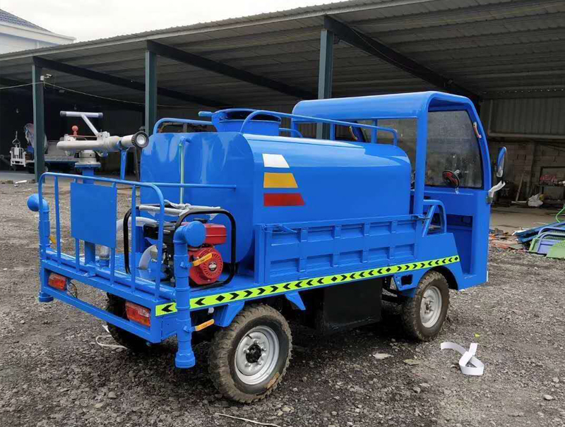 小型三輪灑水車