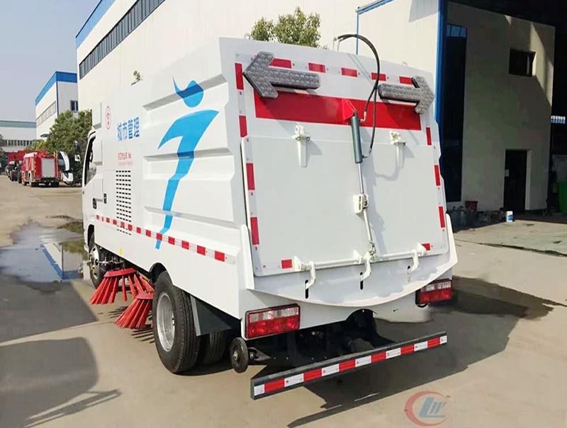 湖北程力新能源后掛桶純電動(dòng)掃地車