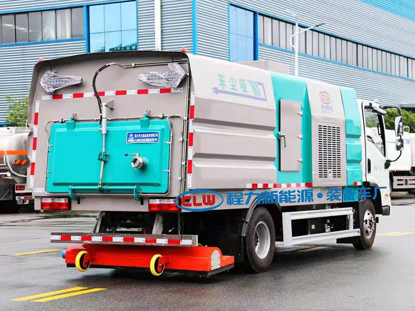 純電動?xùn)|風(fēng)華神5.5方吸塵車